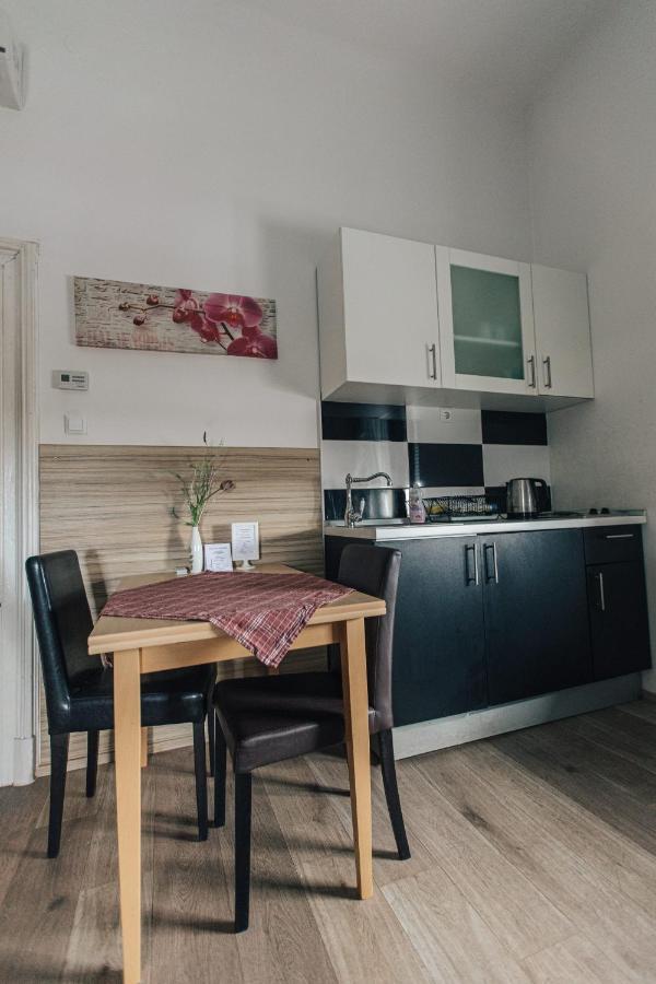 Palmers Apartments And Rooms Zagreb Extérieur photo